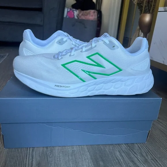 New Balance Fresh Foam 680v8 - Picture 1 of 7